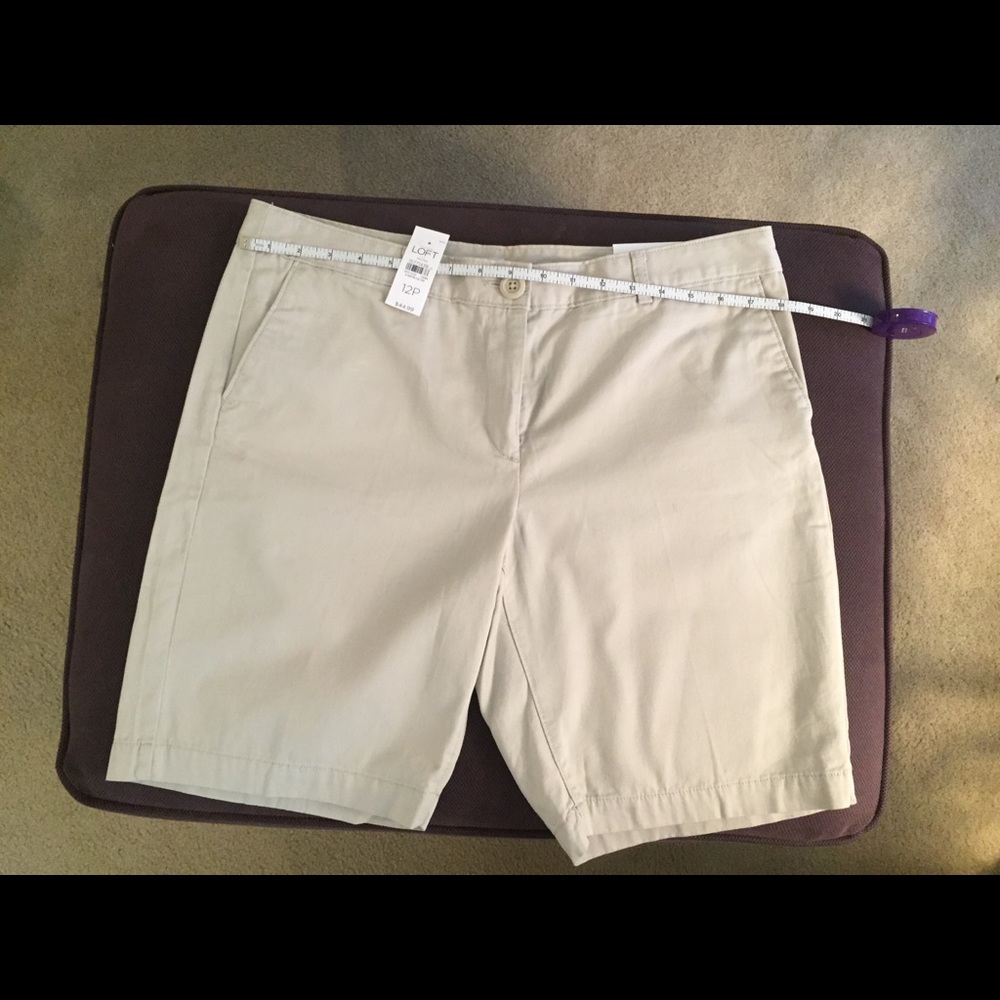Ann Taylor LOFT 9” Chino Shorts